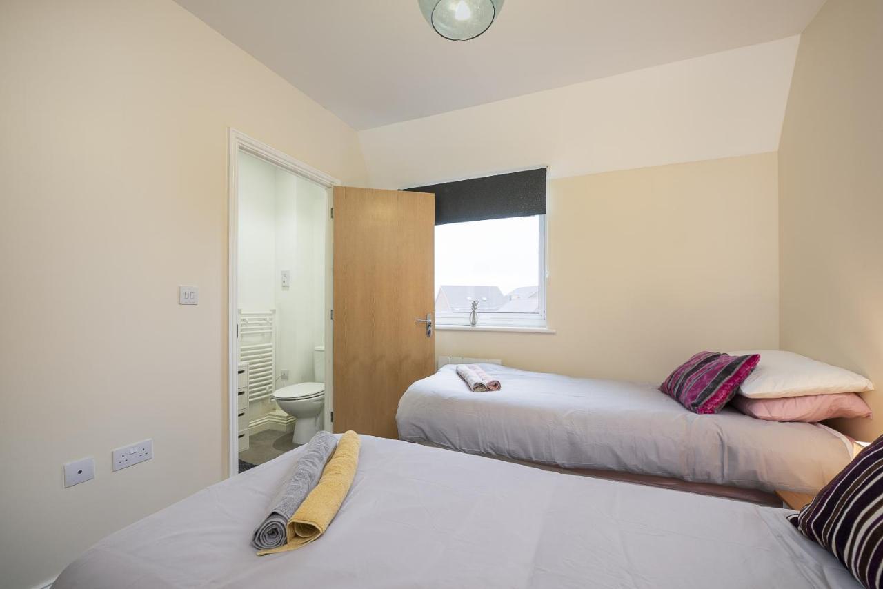 Inaras Place Aylesbury  Ngoại thất bức ảnh